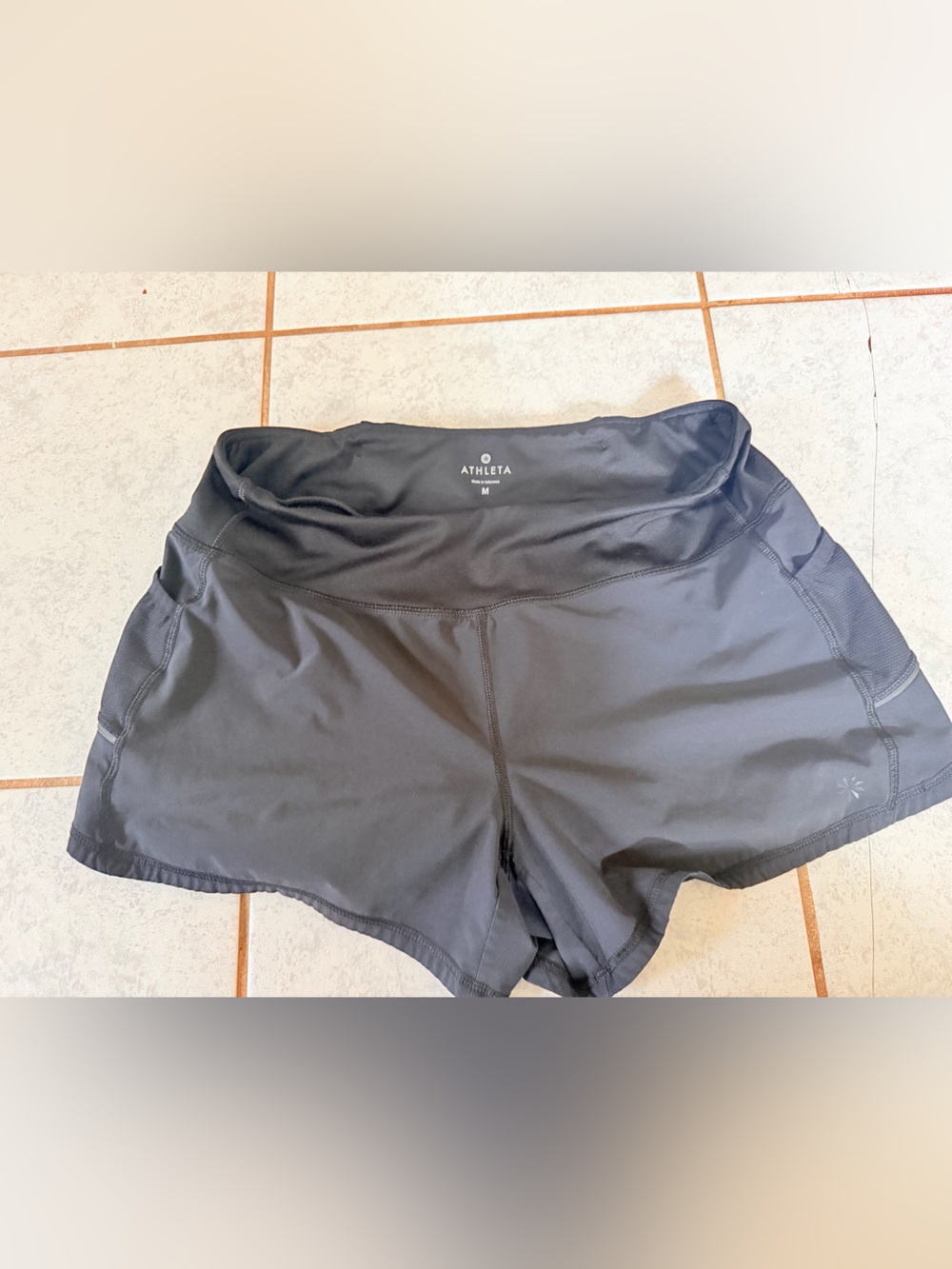 Athleta Black Performance Mid-Rise Workout Shorts